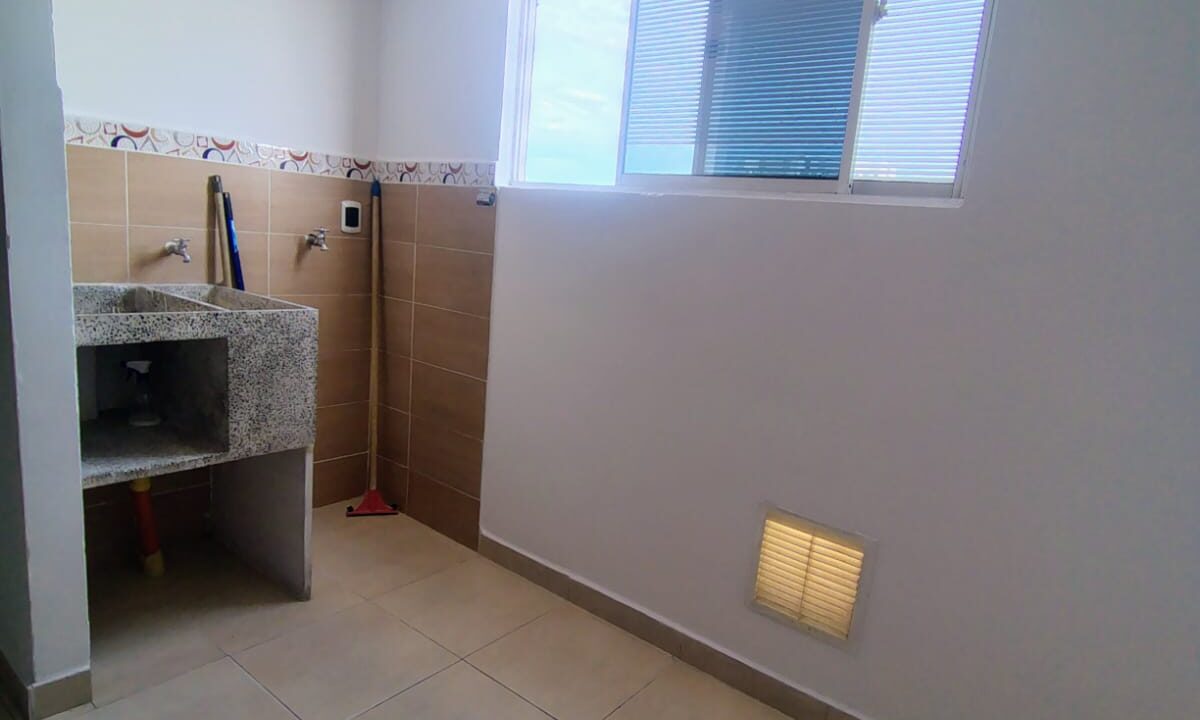 88daa824-9441-4d4b-8b83-60fe9285ee2f